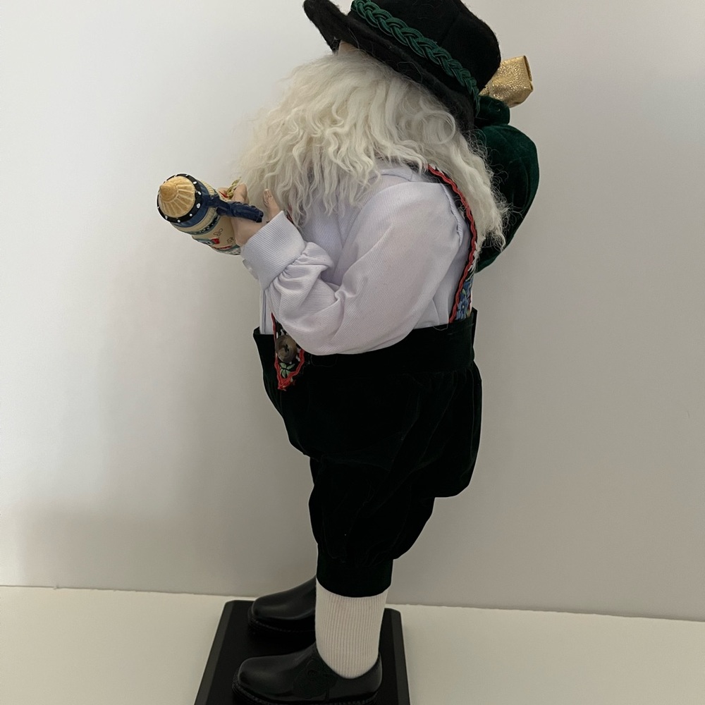 German Santa Figure - Picture 7 of 12